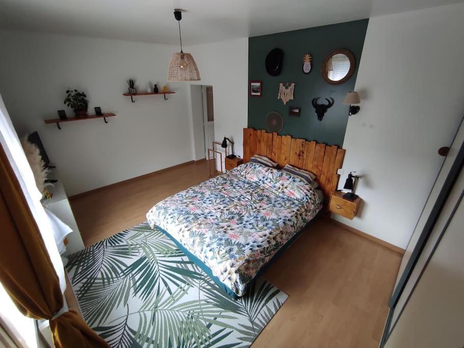 Chaleureuse Maison De Ville Avec Parking Gratuit チノン エクステリア 写真