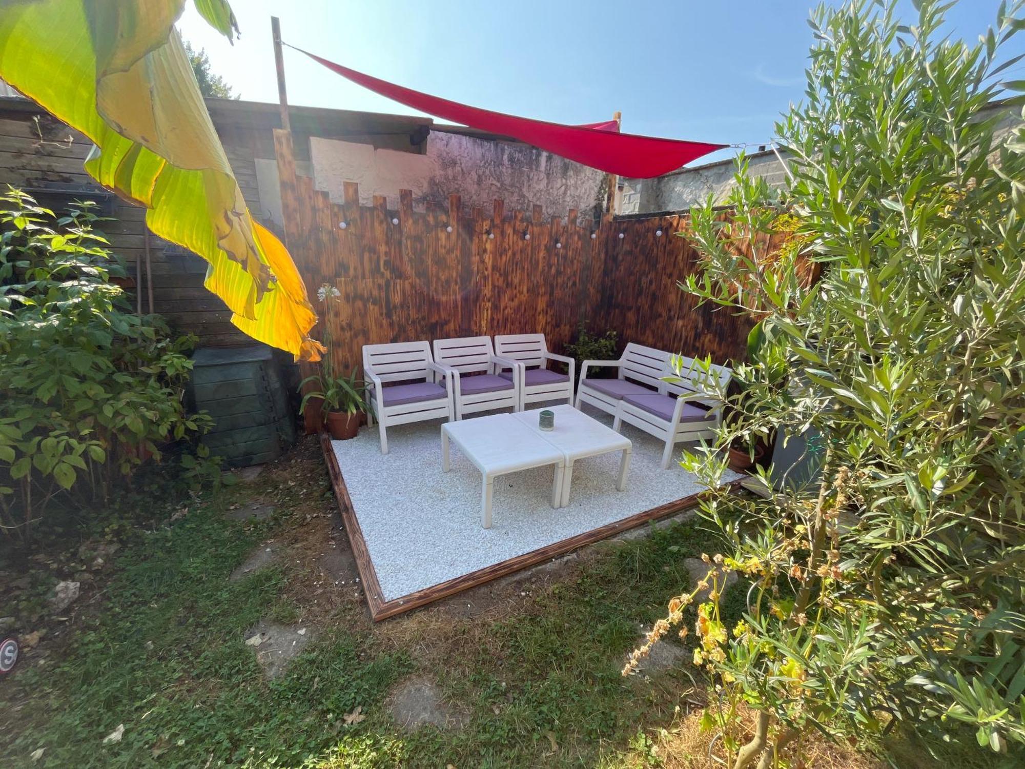 Chaleureuse Maison De Ville Avec Parking Gratuit チノン エクステリア 写真